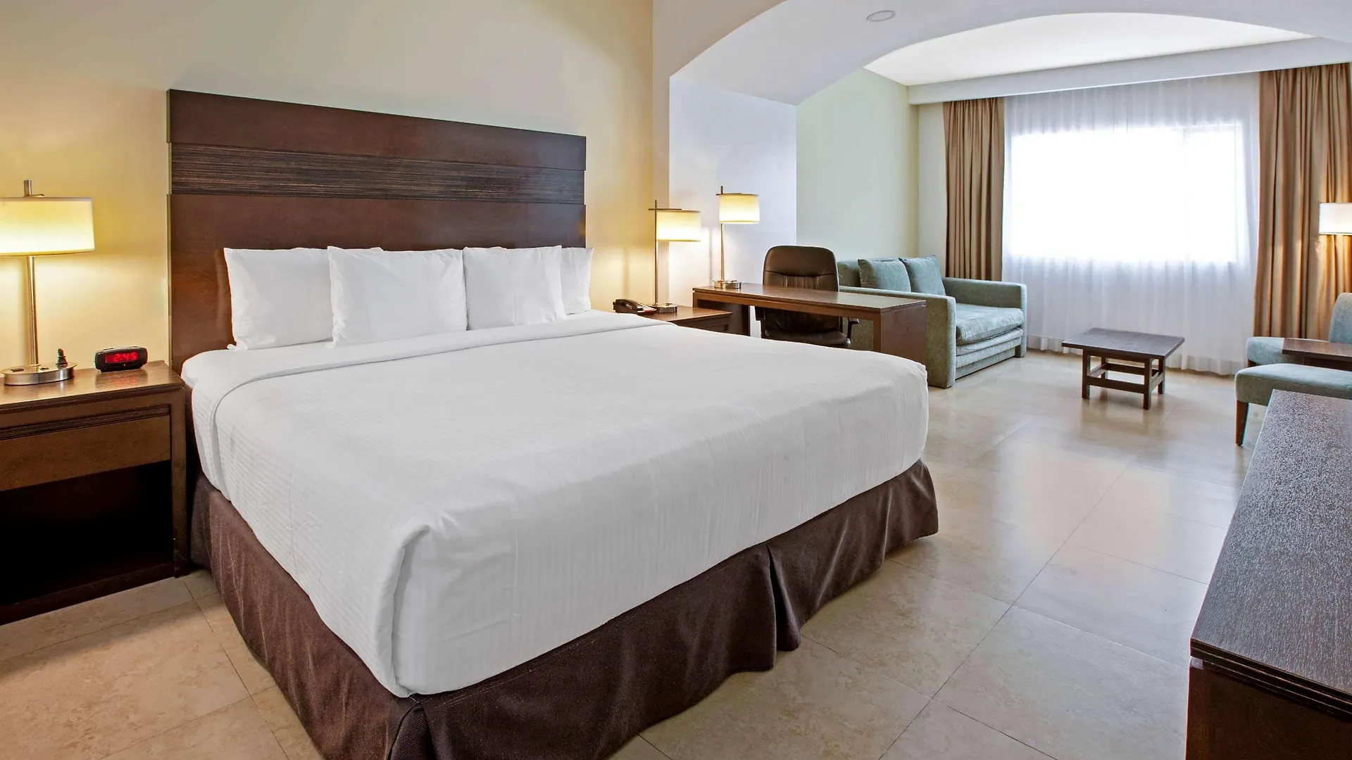 Wyndham Garden Cancun Downtown 4*,
