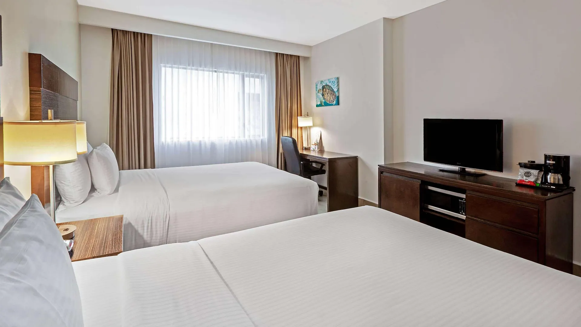 Wyndham Garden Cancun Downtown 4*,