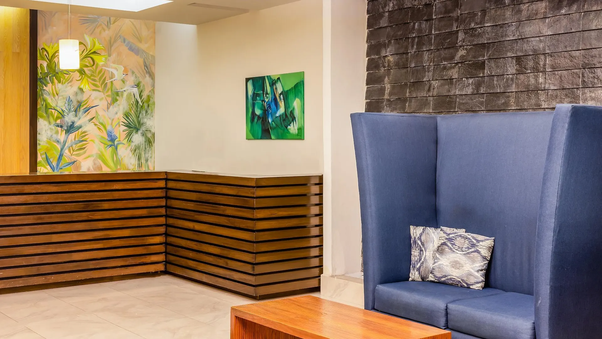 Wyndham Garden Cancun Downtown Hotel