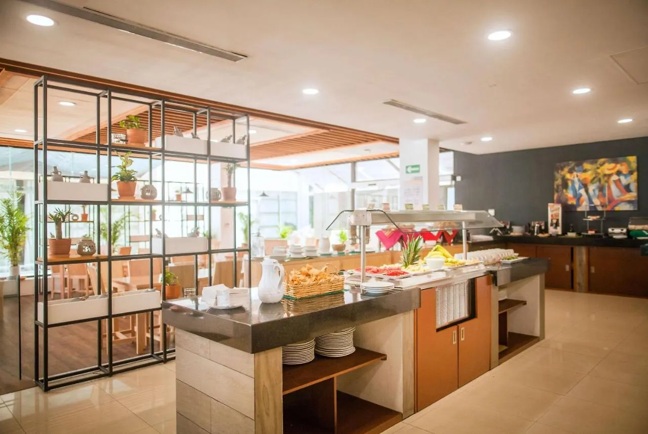 Hotel Wyndham Garden Cancun Downtown