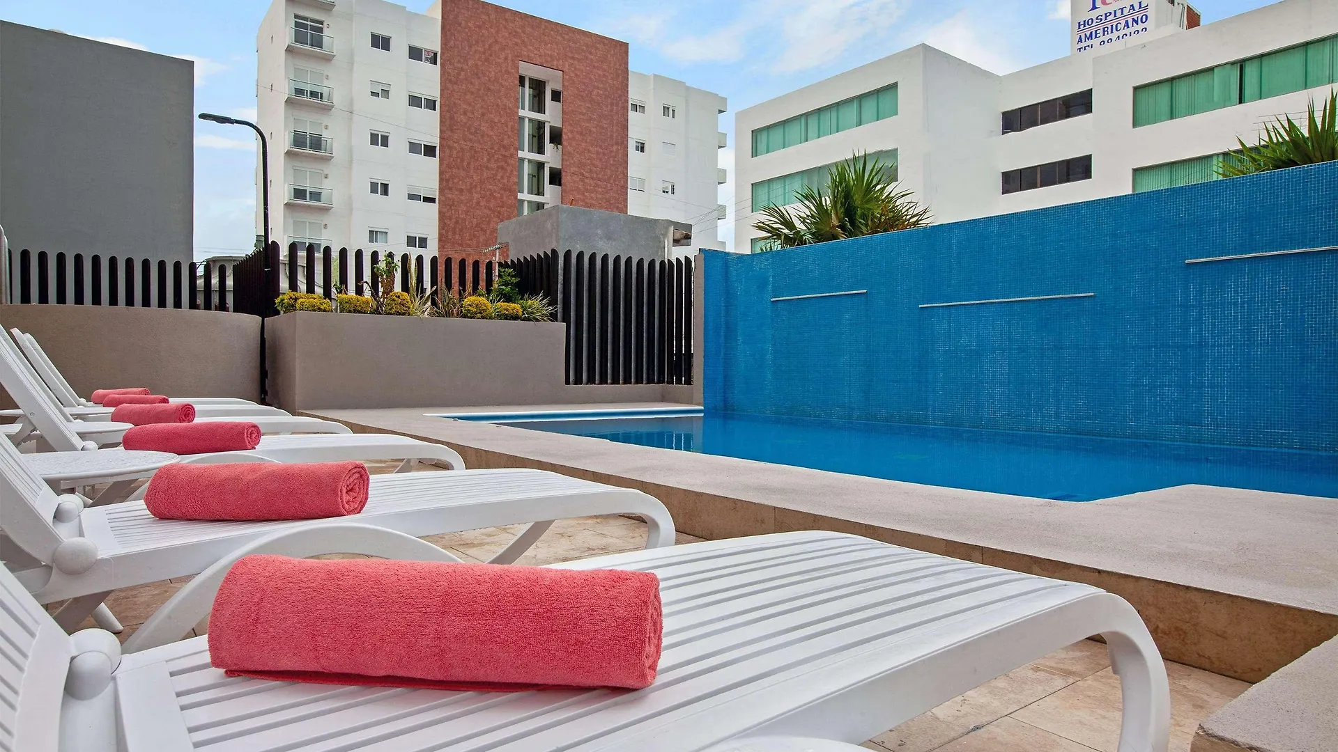 Wyndham Garden Cancun Downtown Hotel
