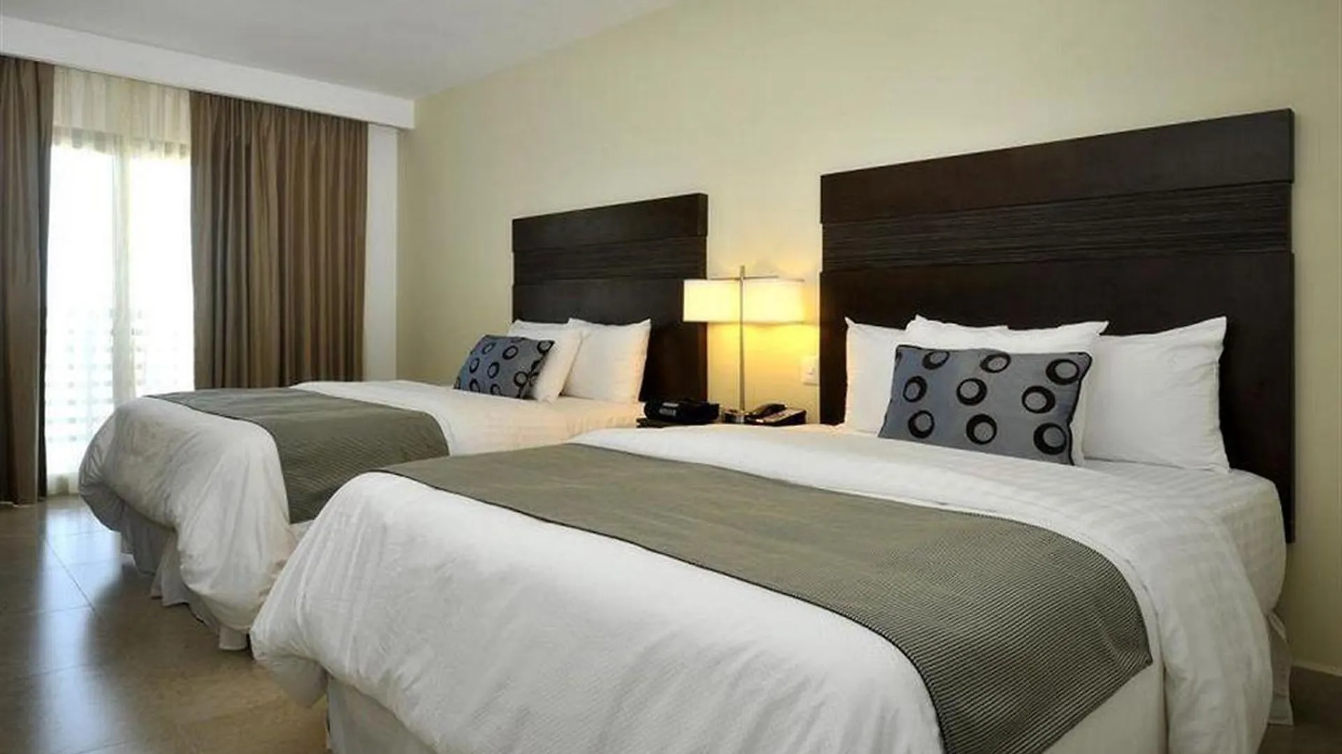 Wyndham Garden Cancun Downtown